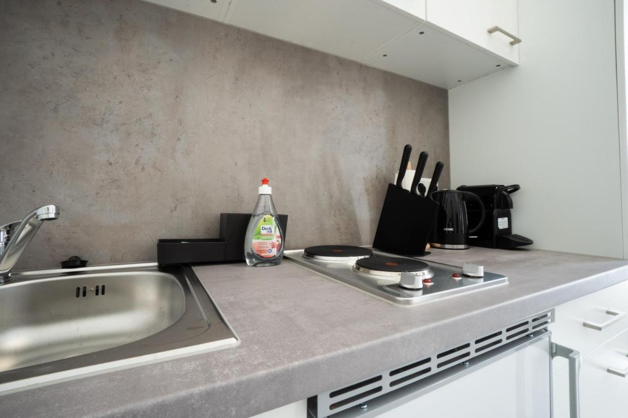 Modern 1-Bedroom Apartment Next To Praterstern Vienna Exterior photo